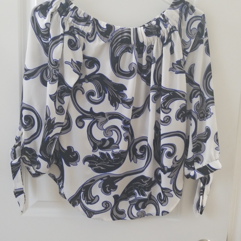 White and blue floral top